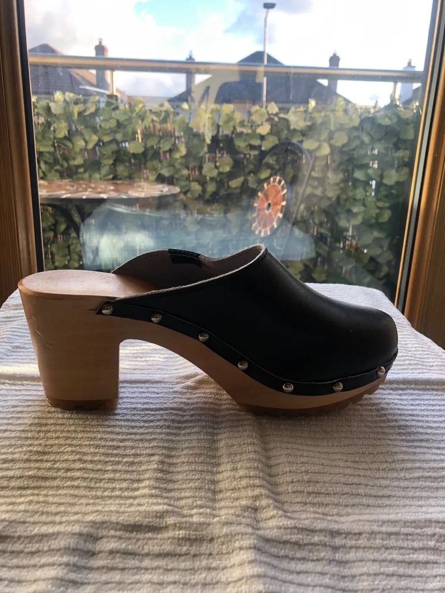 Beautiful handmade leather Cloggs - Image 1