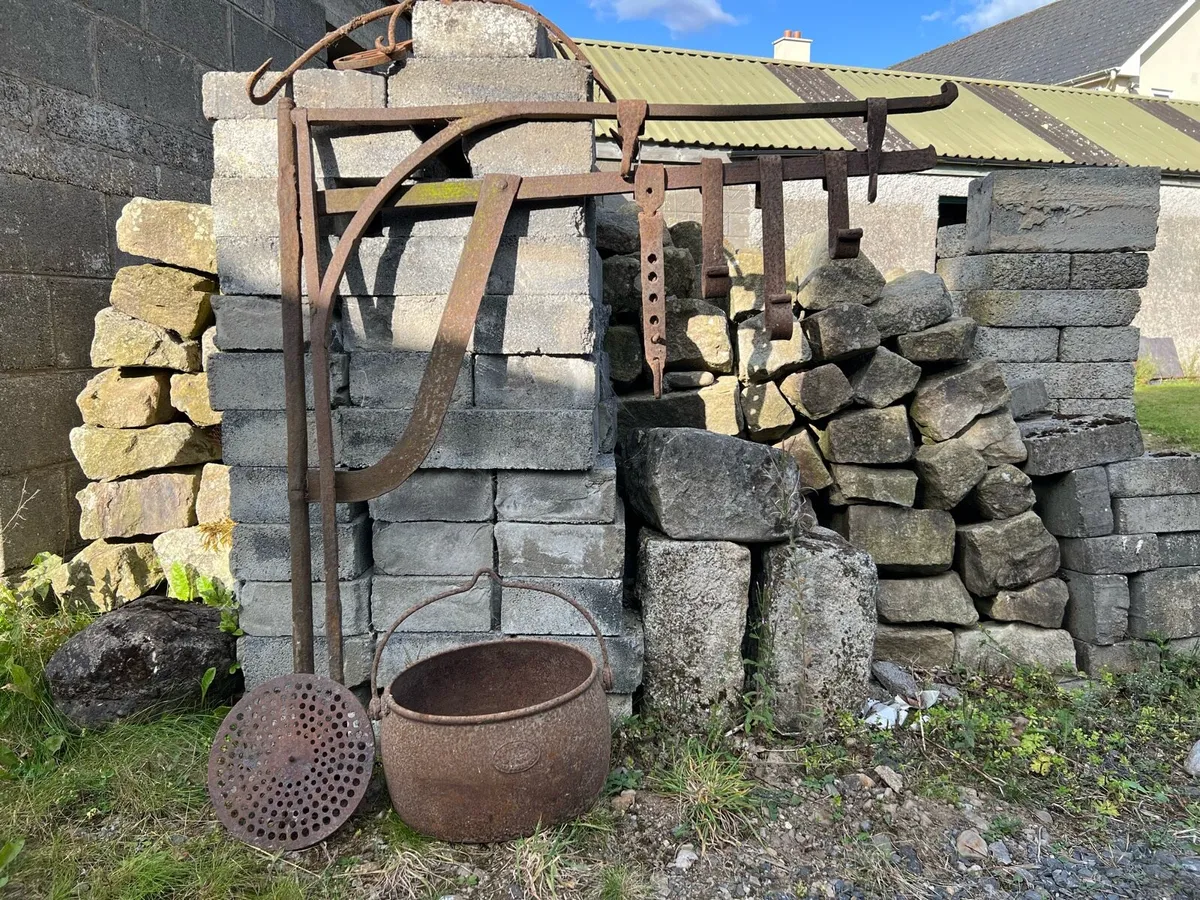 Fire crane - Image 1