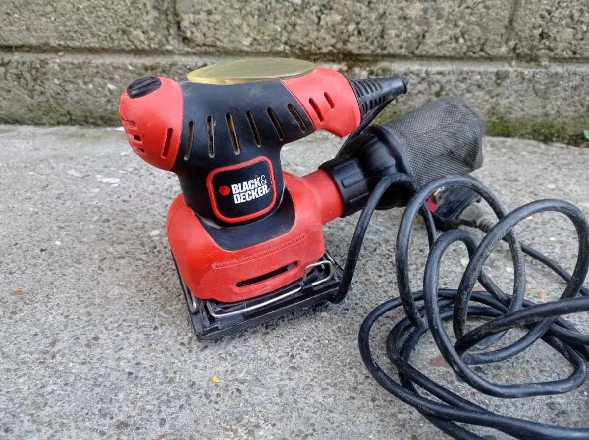 Finishing Sander - Image 1