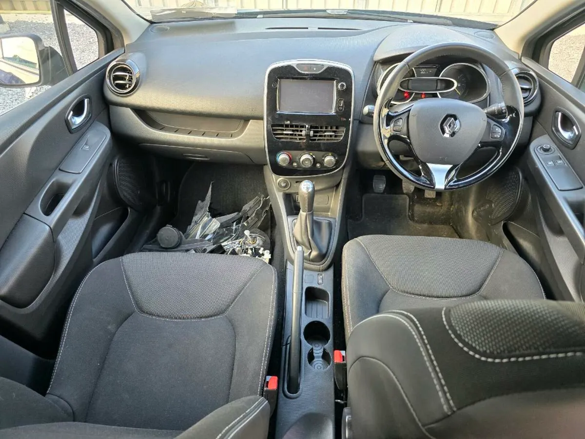 161 RENAULT CLIO - Image 2