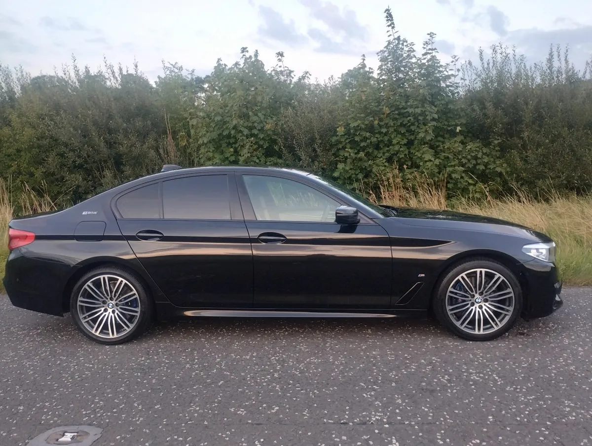 2018 BMW 530e M SPORT Auto PHEV - Image 2