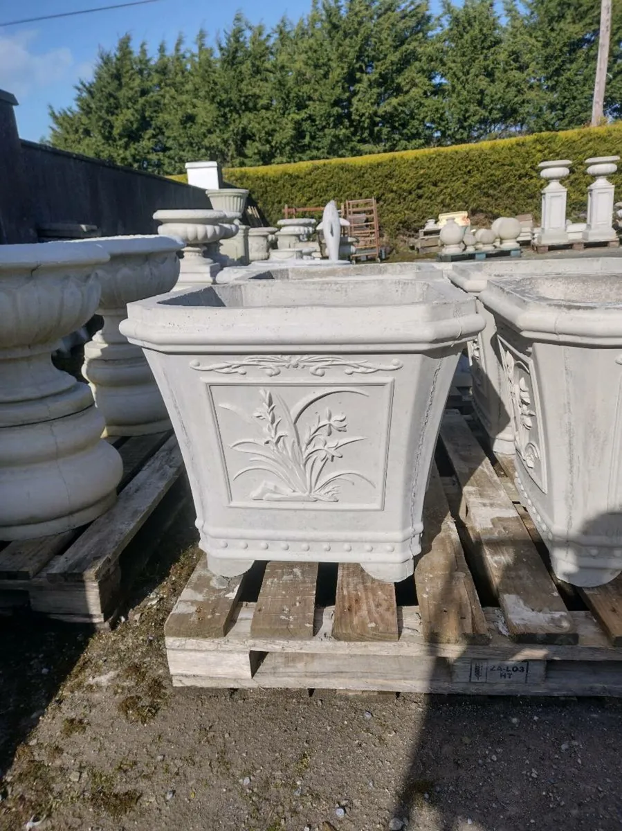 Flower Pots and Planters - Image 1