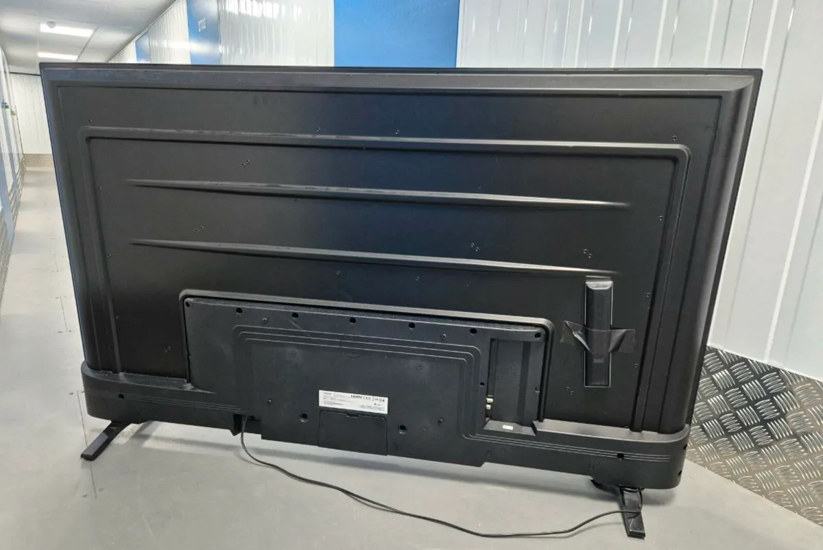 Toshiba VIDAA 65" Smart TV - Image 2