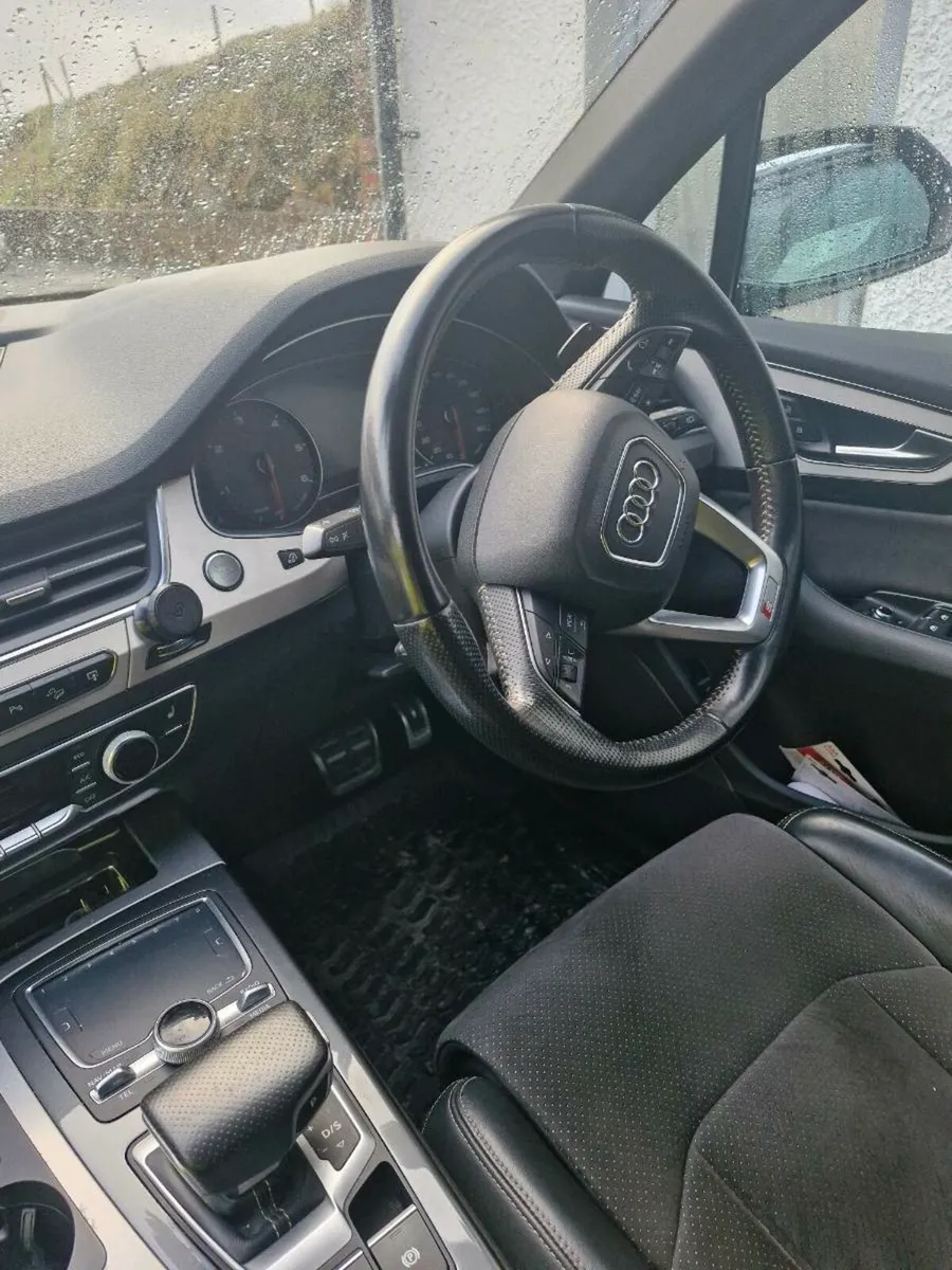 Audi q7 - Image 2