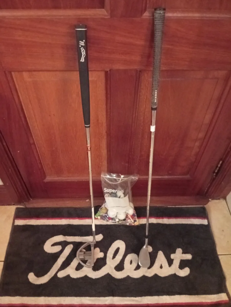 TaylorMade SW + Putter + 200 Plastic Tees P&Putt - Image 1