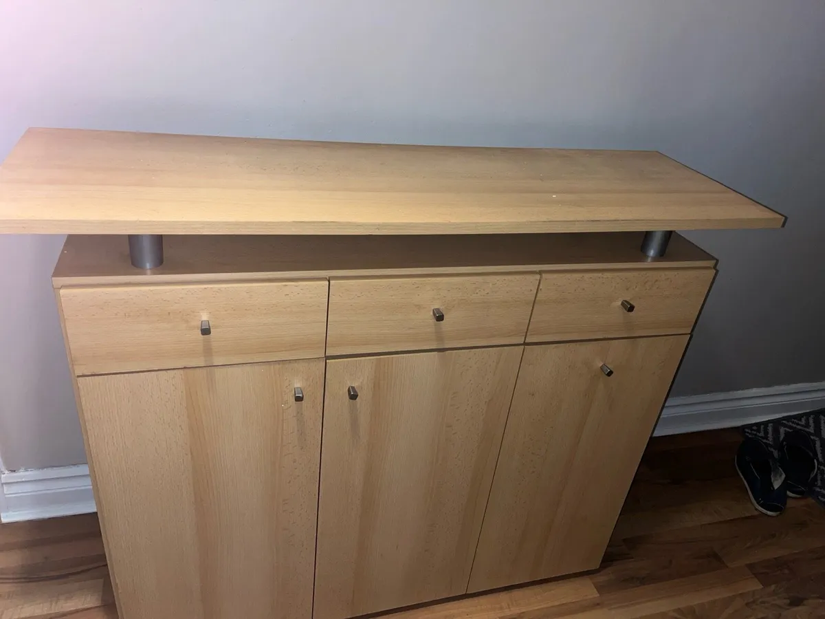 Dresser - Image 2