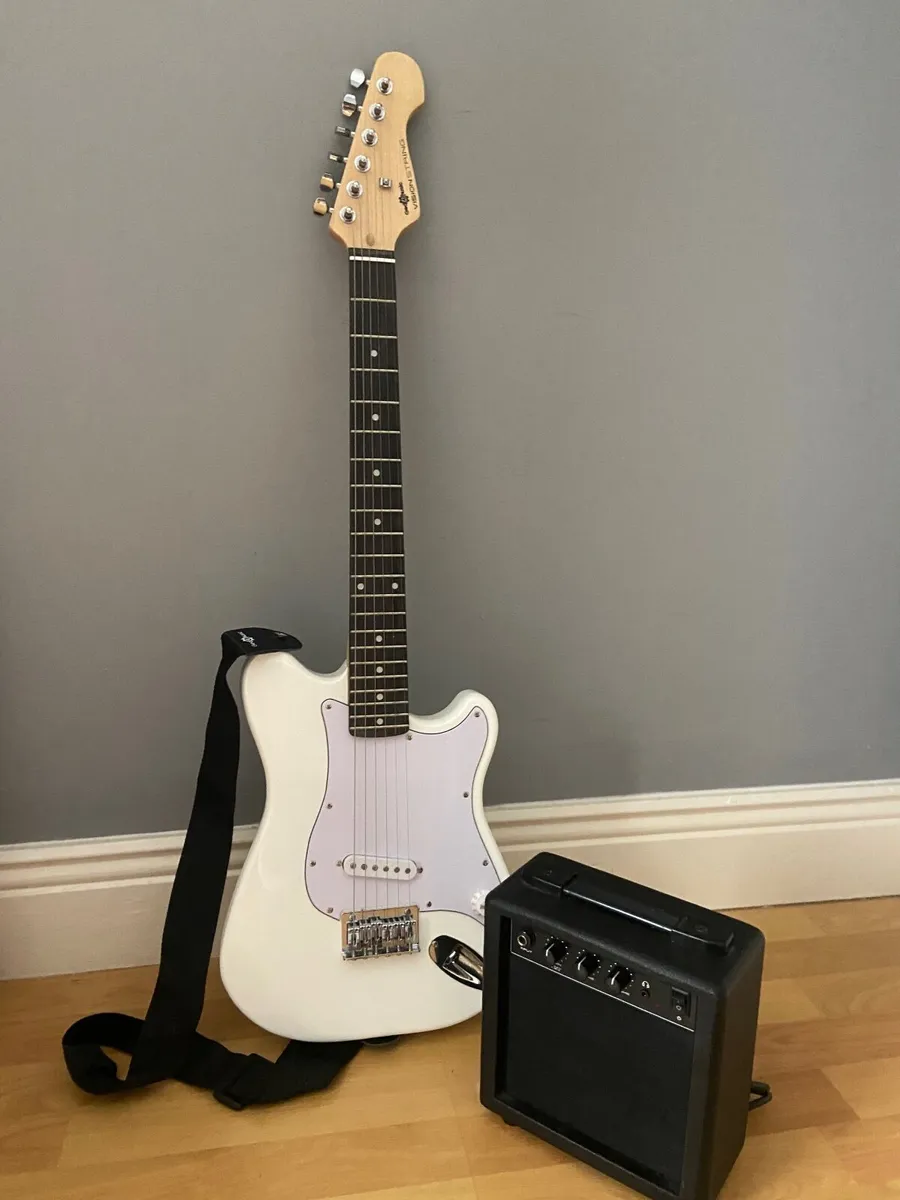 Gear4Music Electric guitar - Image 1