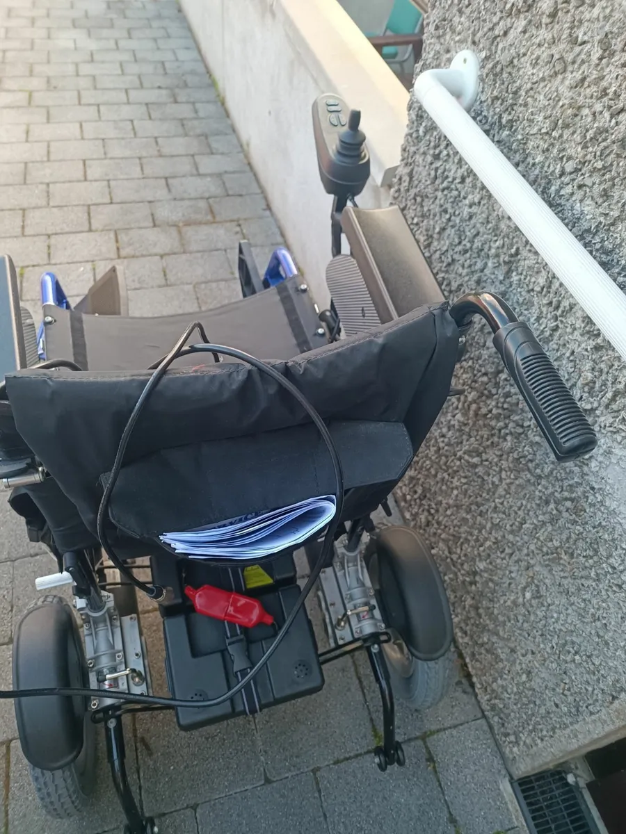 Electric wheelchair - Image 1