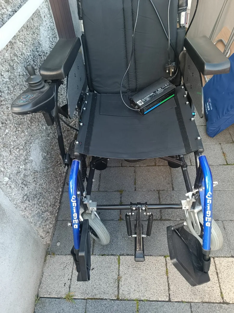 Electric wheelchair - Image 2