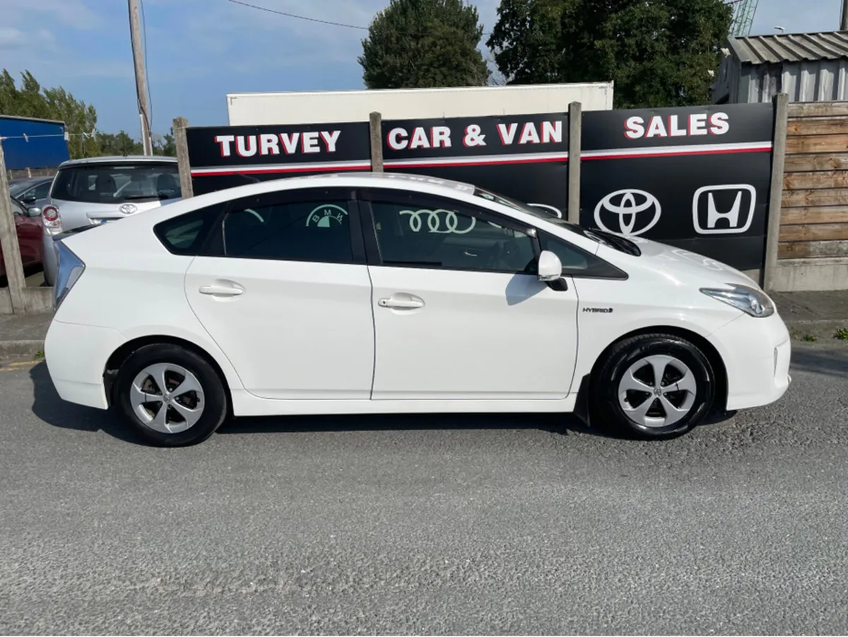 Toyota Prius ZVW30 5DR AUTO - Image 3