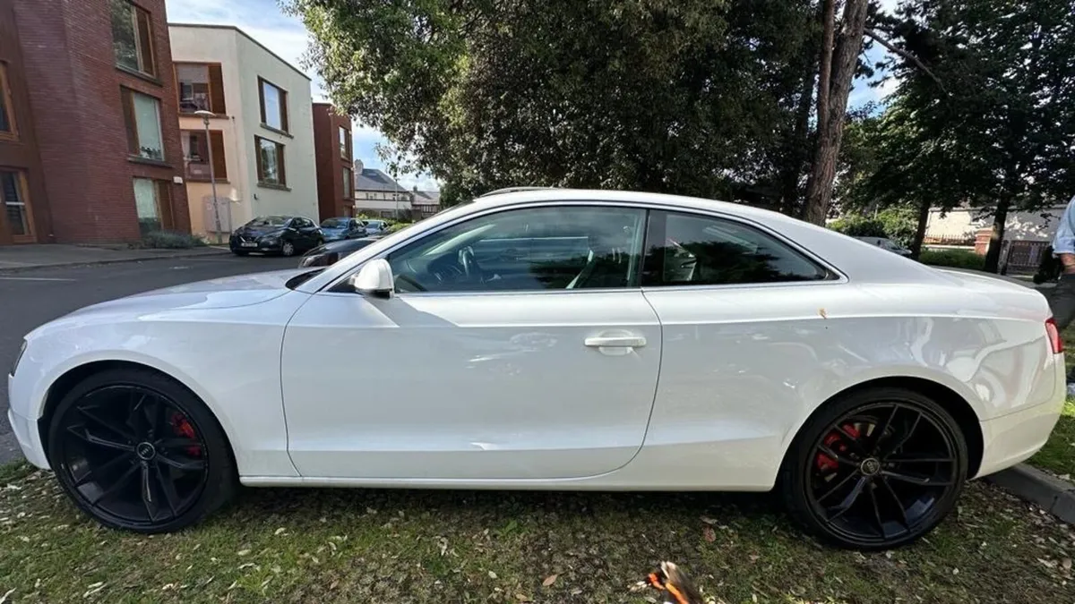 Audi A5 2013 - Image 2