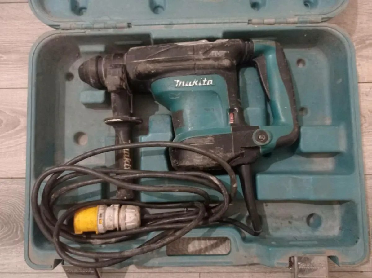 Makita Hammer Drill - Image 1