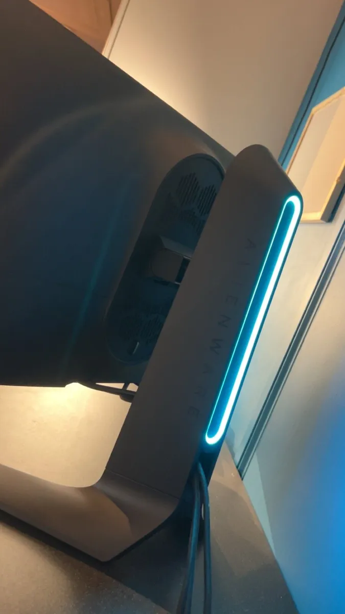 Alienware Pc and Monitor - Image 2