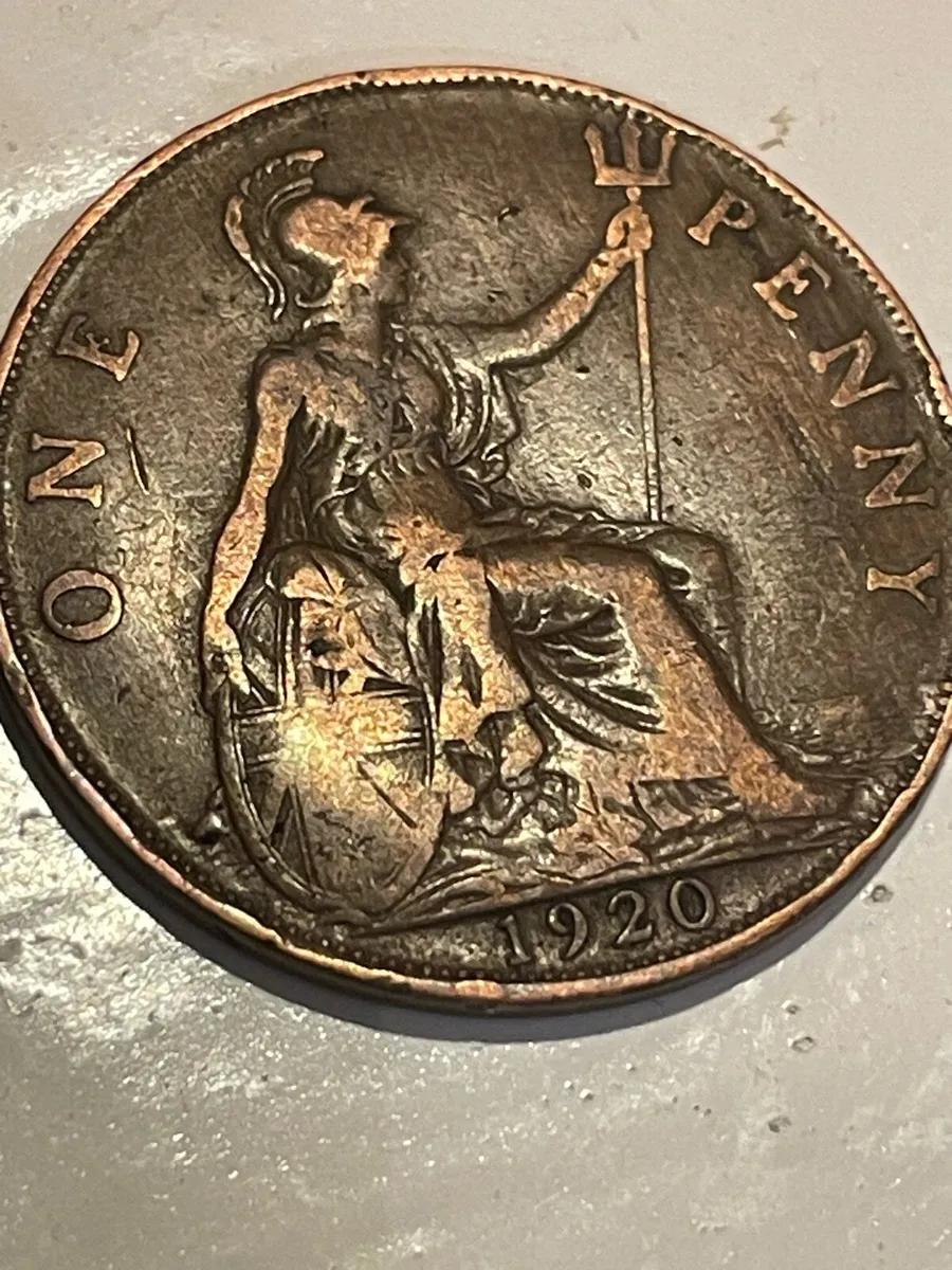 1919 and 1920 George V Coin - Image 1