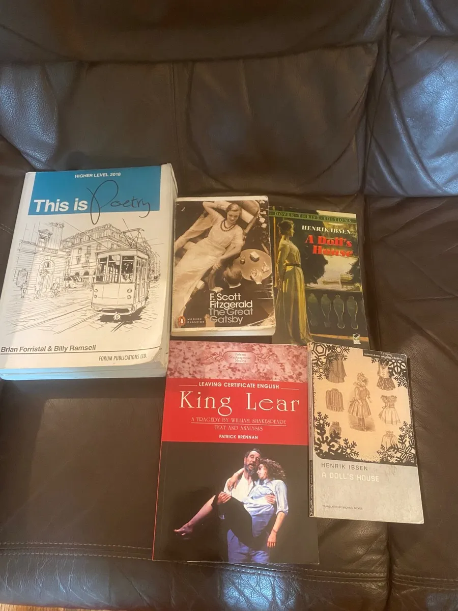 Leaving cert English books - Image 1