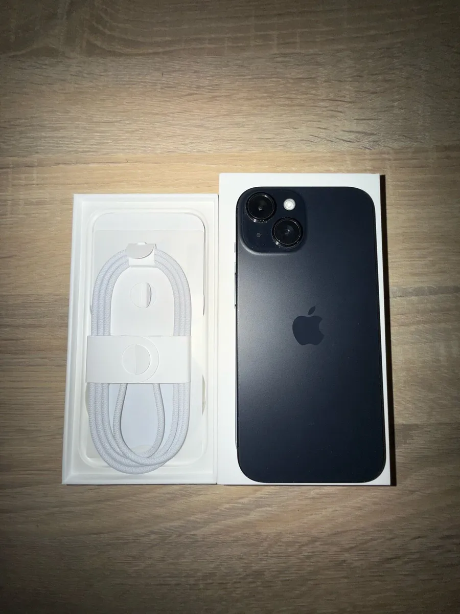 iPhone 15 - Image 2