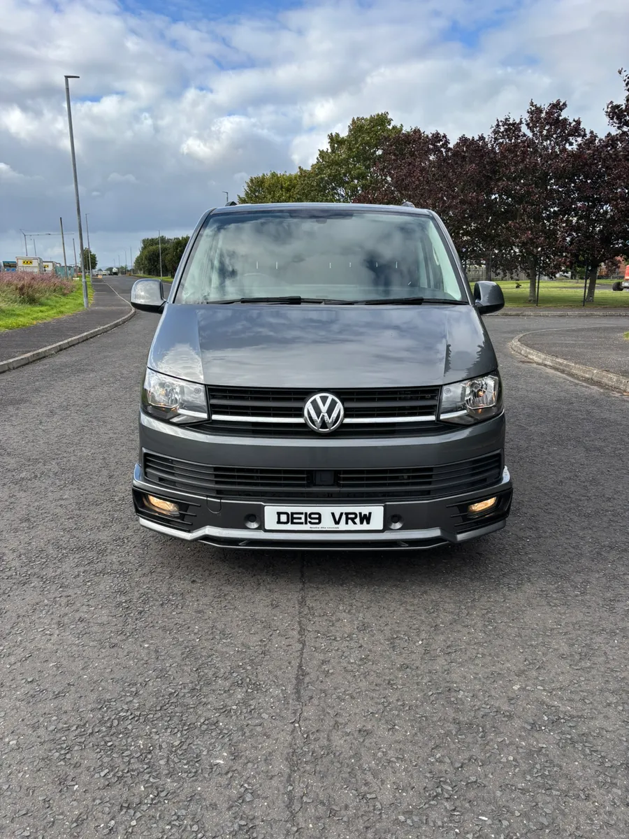 2019 Volkswagen Transporter crew cab - Image 3