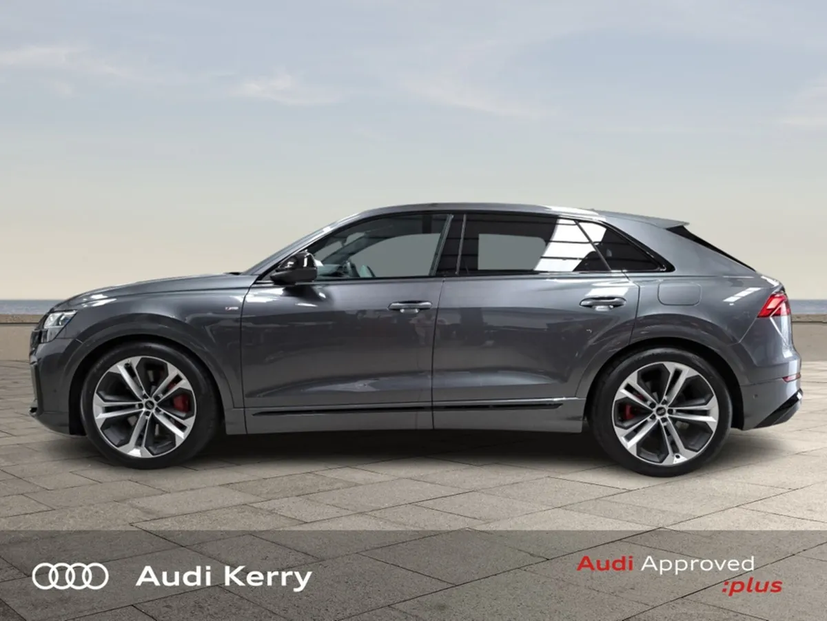 Audi Q8 COMPETITION 60 TFSIE QUATTRO - Image 4