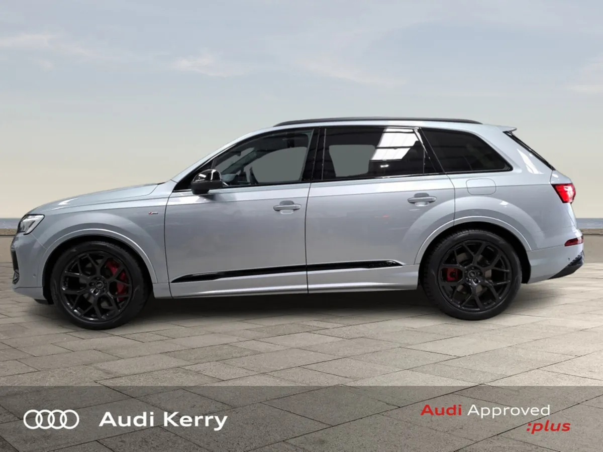 Audi Q7 COMPETITION 60 TFSIE QUATTRO - Image 4