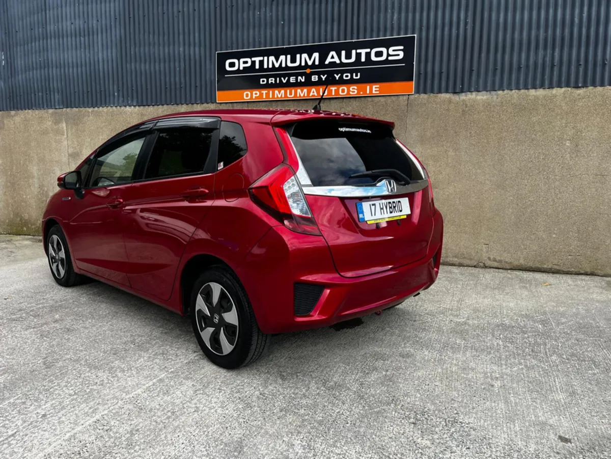 Honda Fit AUTOMATIC SELF CHARGE HYBRID - Image 3