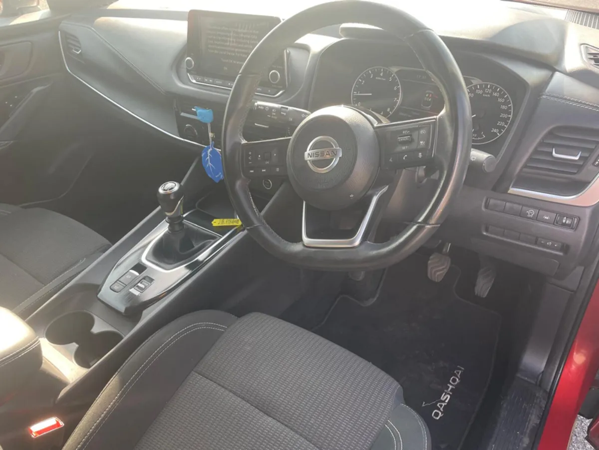 Nissan Qashqai QQ 1.3 HYB SV MY21 4DR (ONLY 40 MIN - Image 4