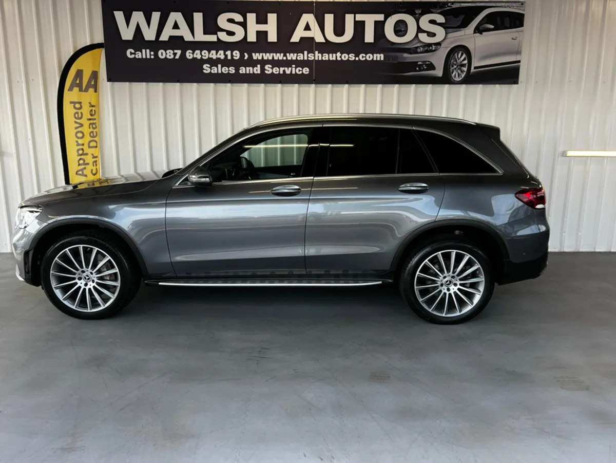 Mercedes-Benz GLC 300 AMG LINE PREMIUM DE 4MATIC - Image 2