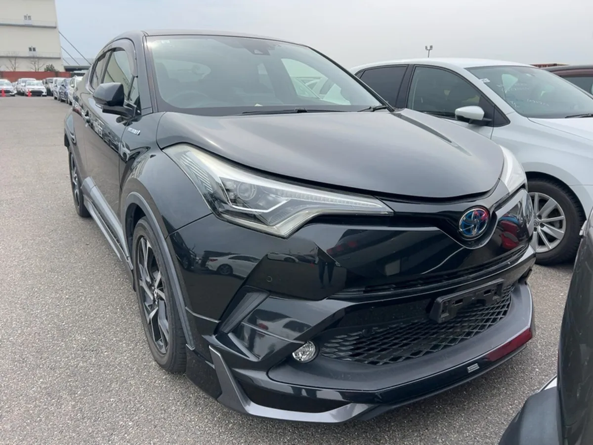 Toyota C-HR LUNA-SPORT 1.8 HYBRID AUTOMATIC TOP SP - Image 1