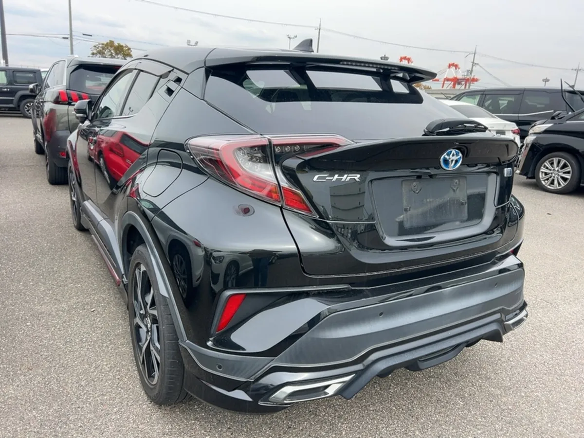 Toyota C-HR LUNA-SPORT 1.8 HYBRID AUTOMATIC TOP SP - Image 2