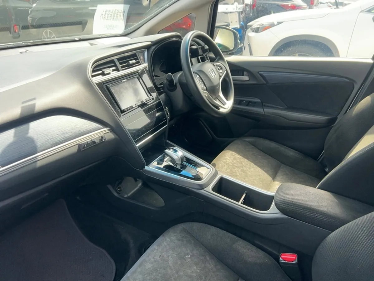Honda Shuttle SHUTTLE - L PACK 1.5 HYBRID,AUTOMATI - Image 2