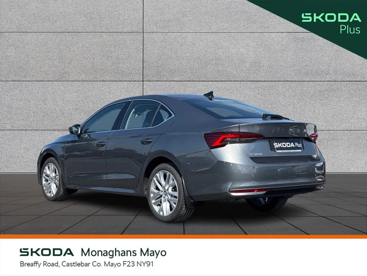 Skoda Octavia SELECTION PLUS DSG 2.0 TDI 150HP - Image 3