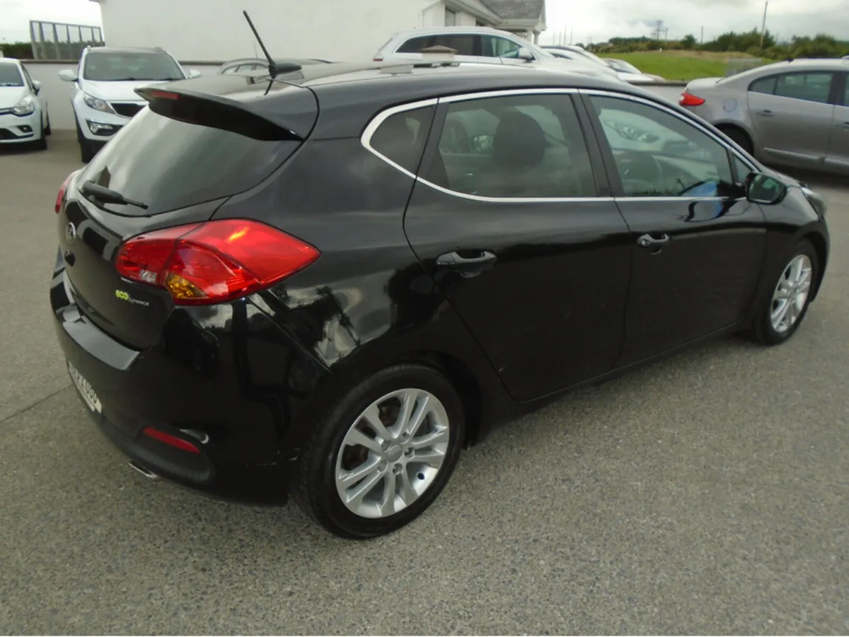 Kia Ceed CEE'D 3 ECODYNAMICS 5DR 1.6 CRDI 126BHP - Image 2