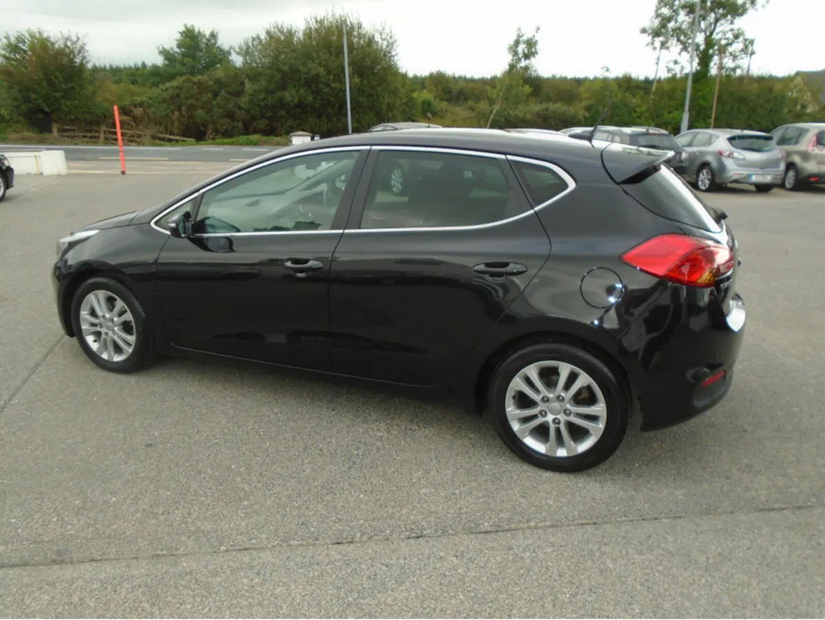 Kia Ceed CEE'D 3 ECODYNAMICS 5DR 1.6 CRDI 126BHP - Image 4