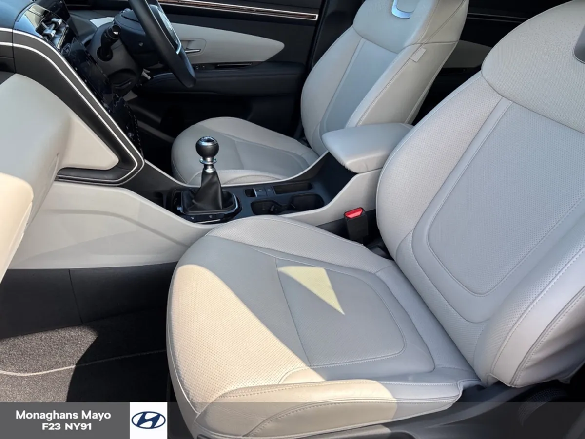 Hyundai Tucson EXECUTIVE DIESEL 5DR - Image 4