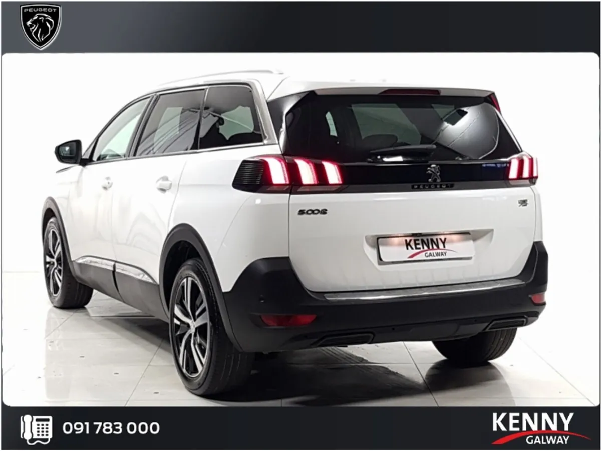 Peugeot 5008 FULL LEATHER  ALLURE 1.5 BLUE HDI 130 - Image 3