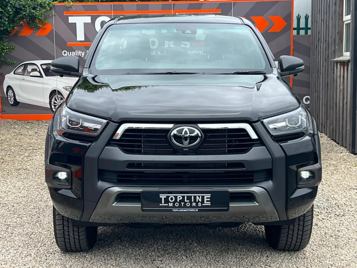 Toyota Hilux ==INVINCIBLE X//TOP SPEC//AUTO//NEW D - Image 3