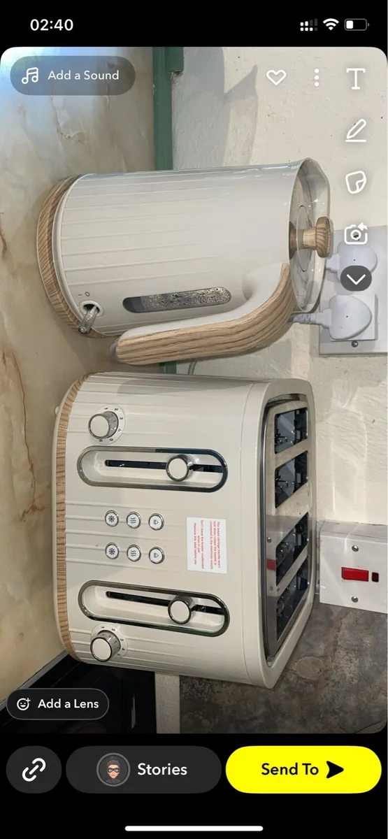 Toaster and kettle