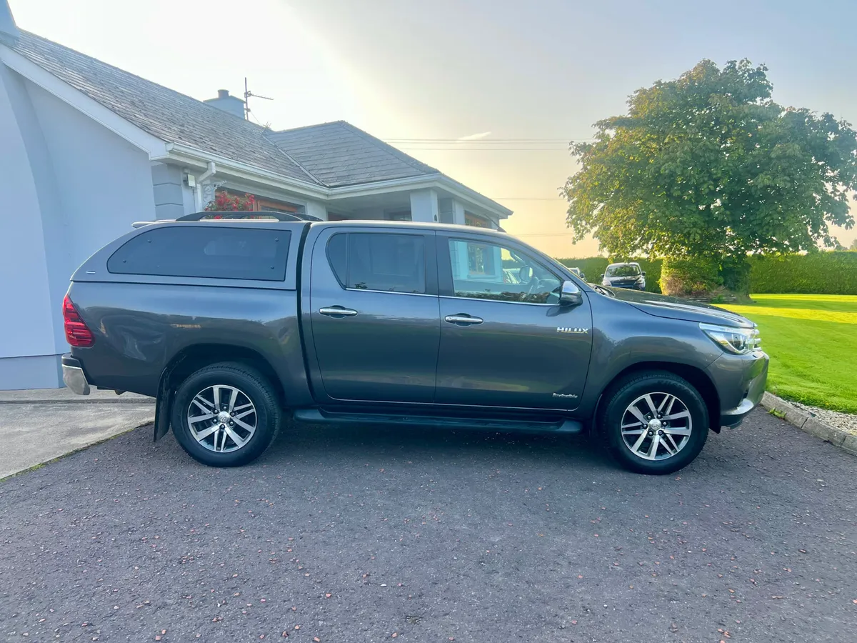 (NO VAT) 2019 Toyota Hilux D4D Invincible - Image 4