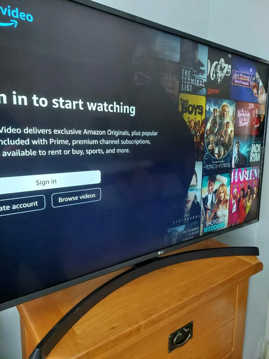 LG 55inch Smart tv - Image 1