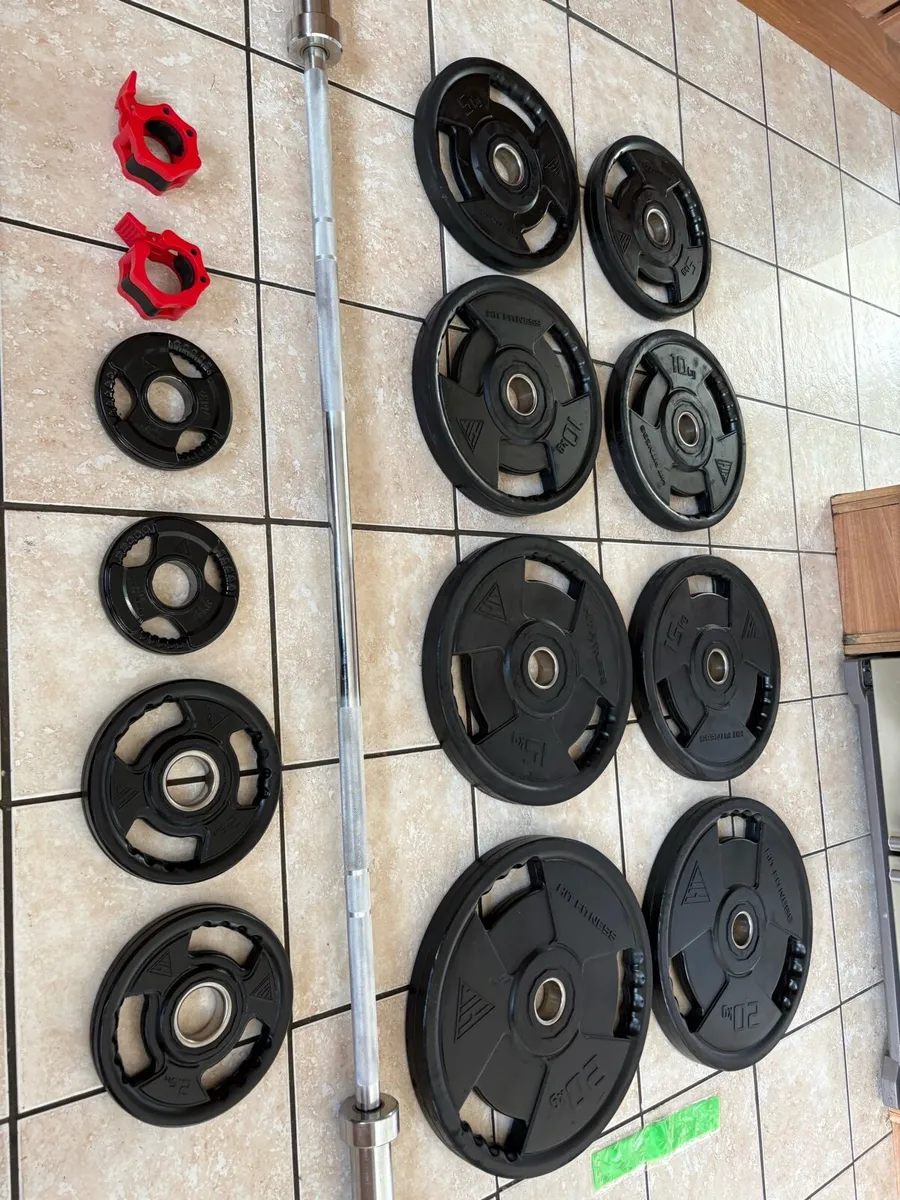 HIGH END URETHANE OLYMPIC WEIGHT PLATES,7 FOOT BAR - Image 1