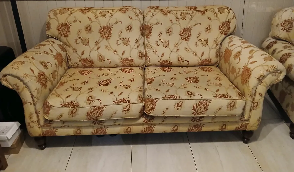 Finline Comfort & Quality 3-Seater Sofa & Chair - Image 4