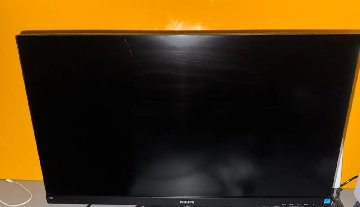 Philips E-Line (278E) 4K Ultra HD Monitor, 27 in. - Image 2