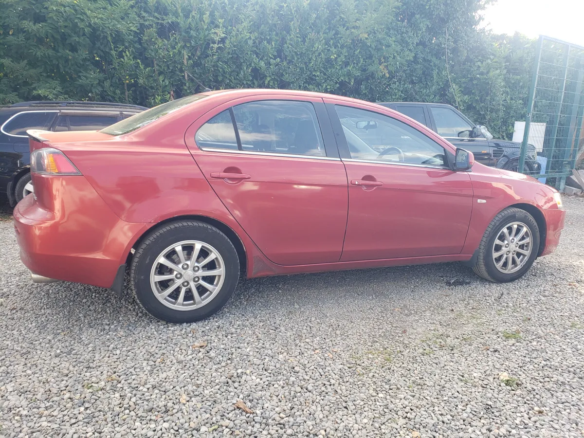 Mitsubishi Lancer 2011 - Image 4