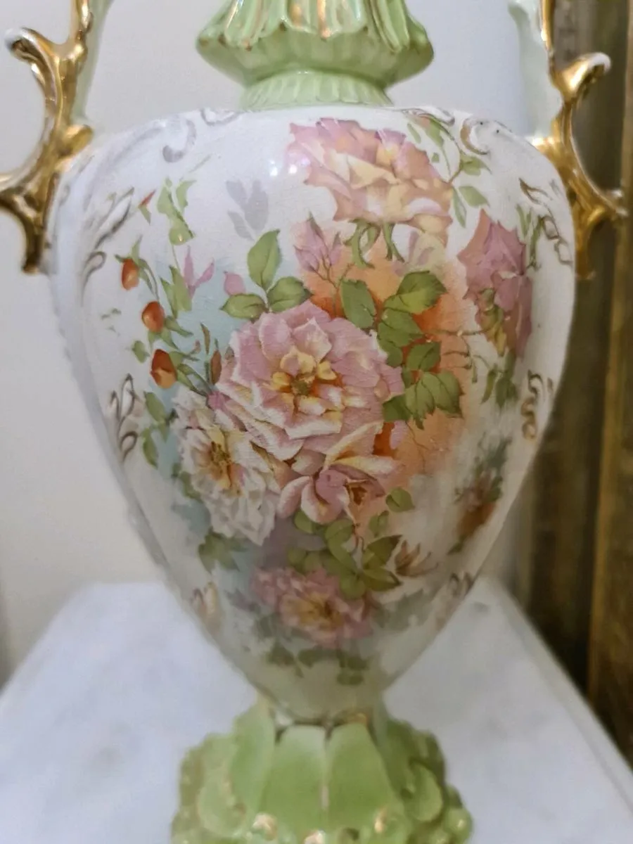 Very large antique urns - Image 2