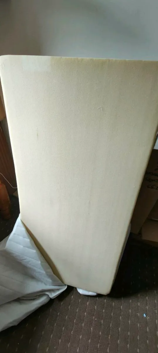 Baby cot + mattress - Image 3