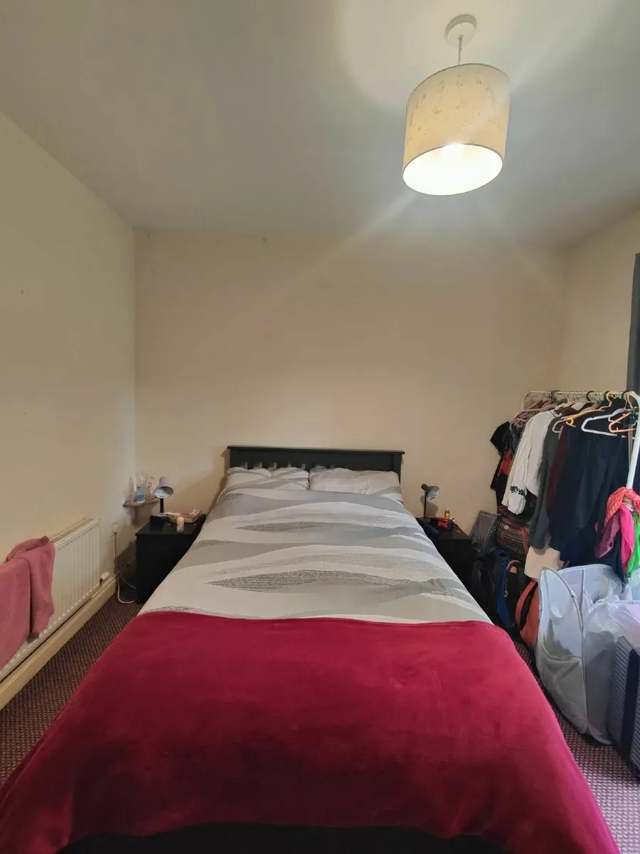 Small Double Bed - Image 2