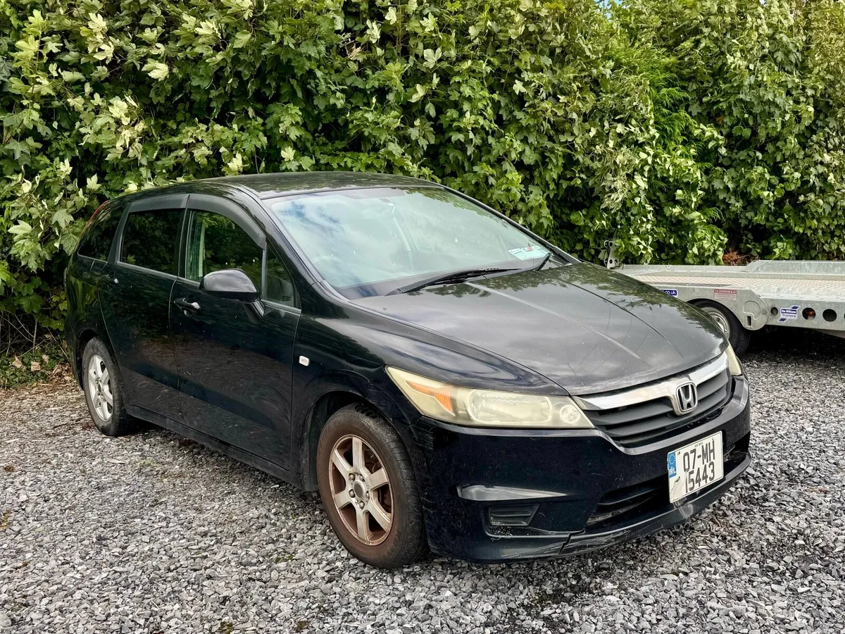 Honda Stream breaking for parts - Image 2