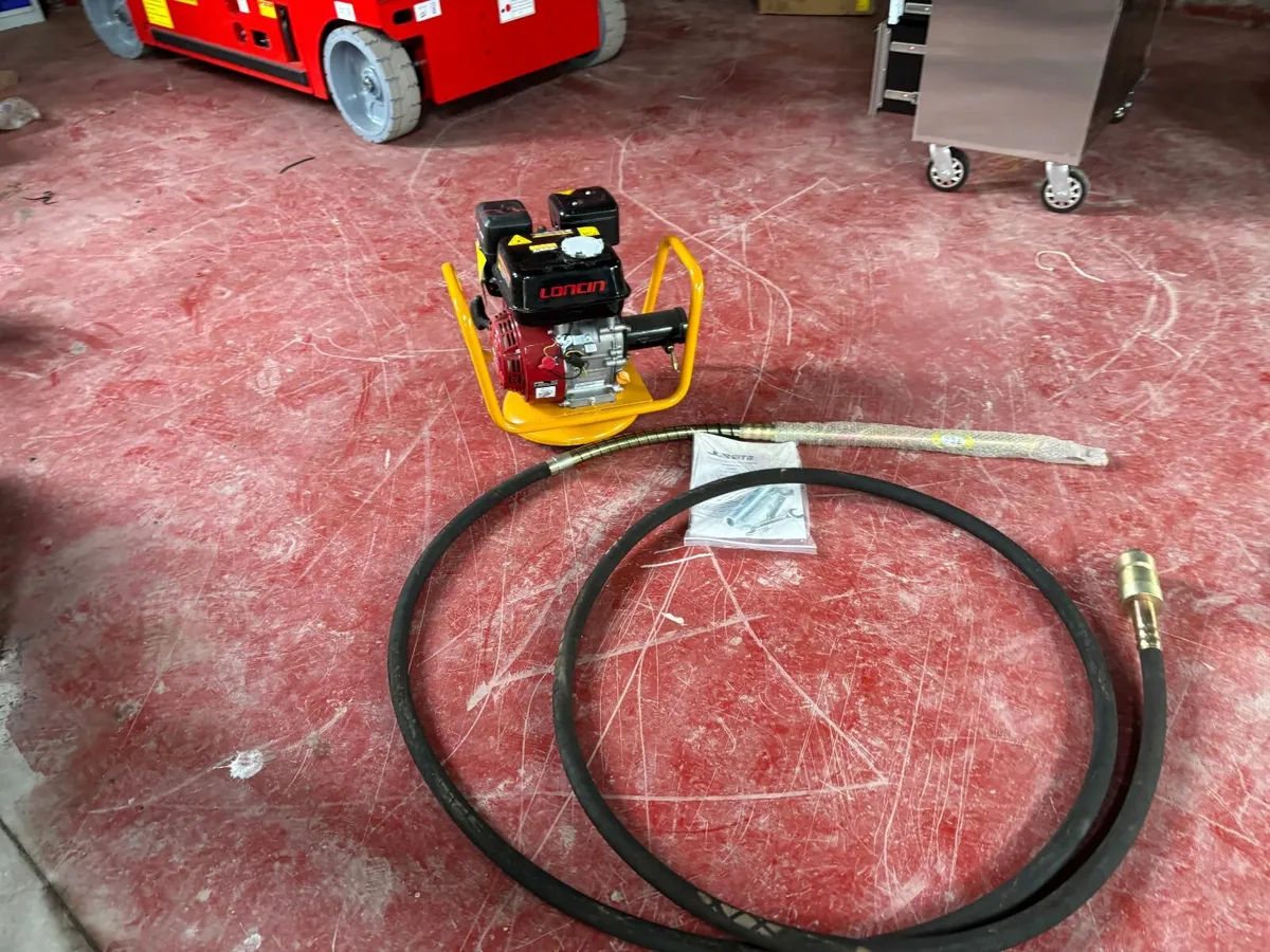 Petrol Vibrating Concrete Poker, Construction Duty - Image 1