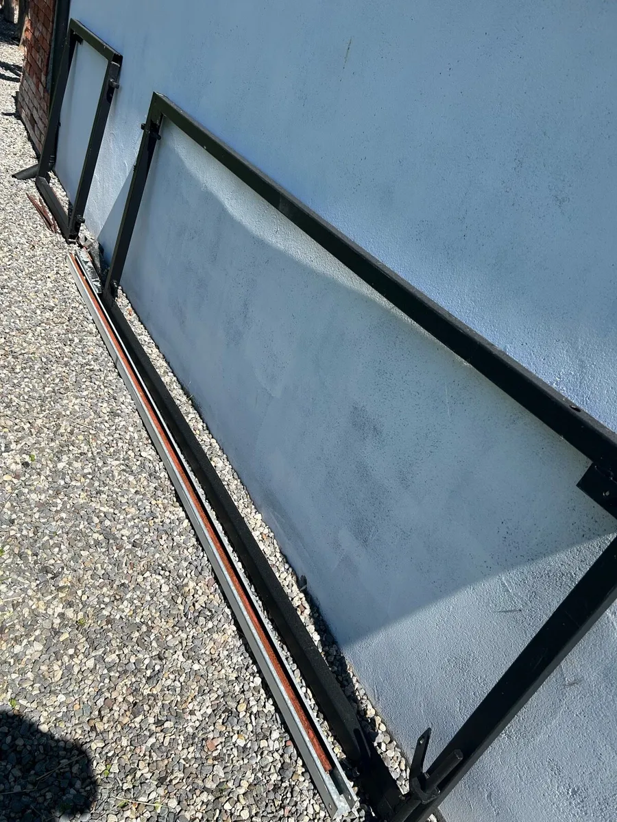 2 steel gates frame - Image 1