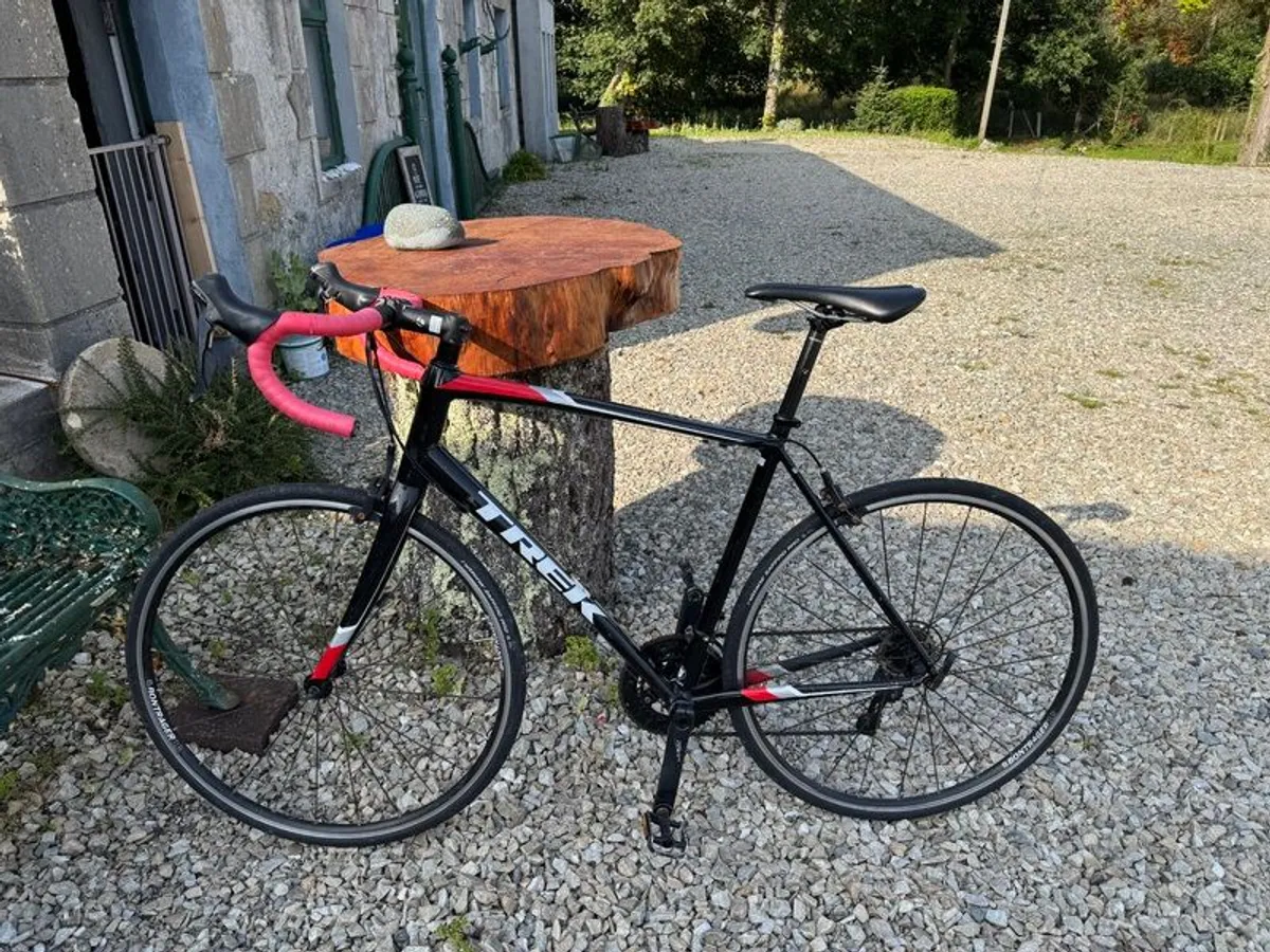 Trek Domane AL3 Road Bike 58cm - Image 1