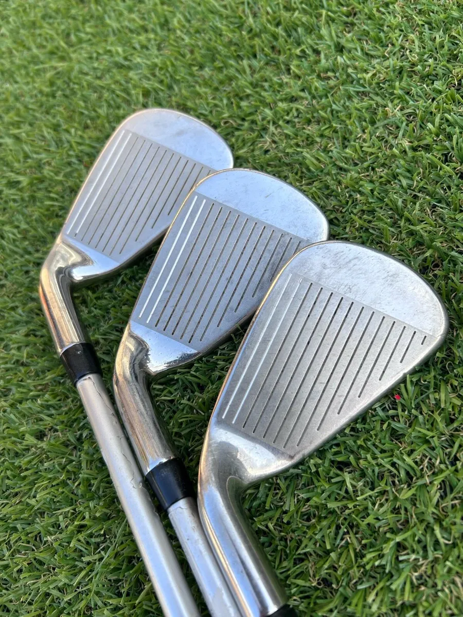 Callaway xHot ladies irons - Image 4